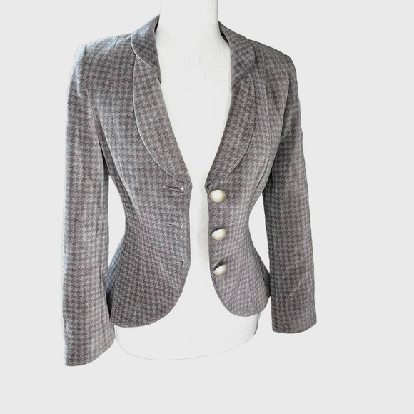 SOLD Giorgio Armani blazer - Picture 7 of 11